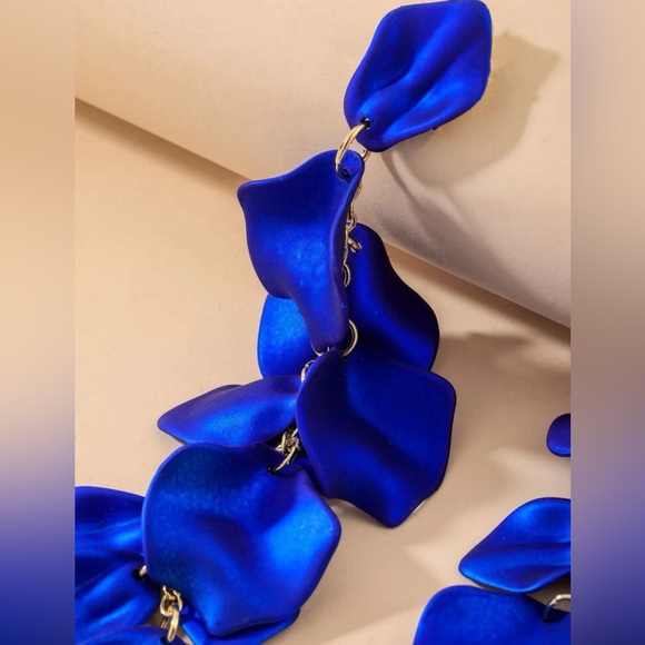 Royal Blue Petal Earrings - Picture 2 of 4